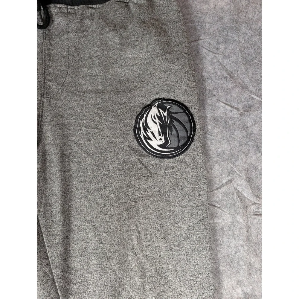 Ultra Game NBA Dallas Mavericks Kids Gray Jogger Sweatpants Heather Gray L‎